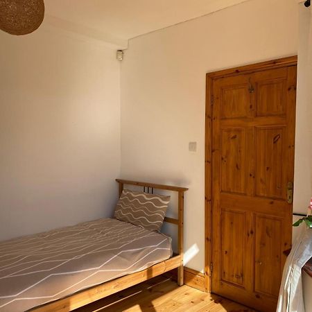 Lovely Rooms In West London Northolt  Exterior foto
